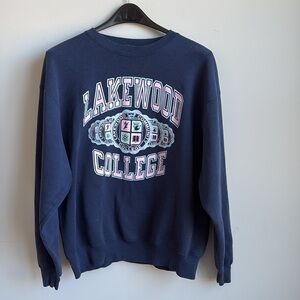Vintage LAKEWOOD COLLEGE Sweatshirt XL